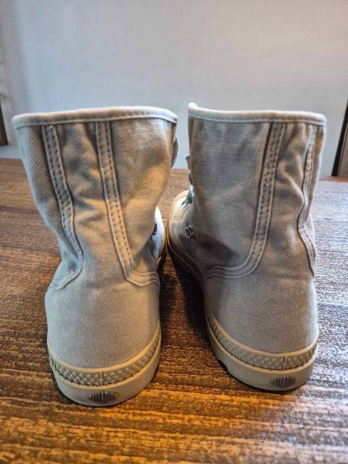 Palladium Pampa HI Canvas Hoge Sneakers Dames Beige Maat 41, Beige, Nieuw, Ophalen of Verzenden, Sneakers of Gympen