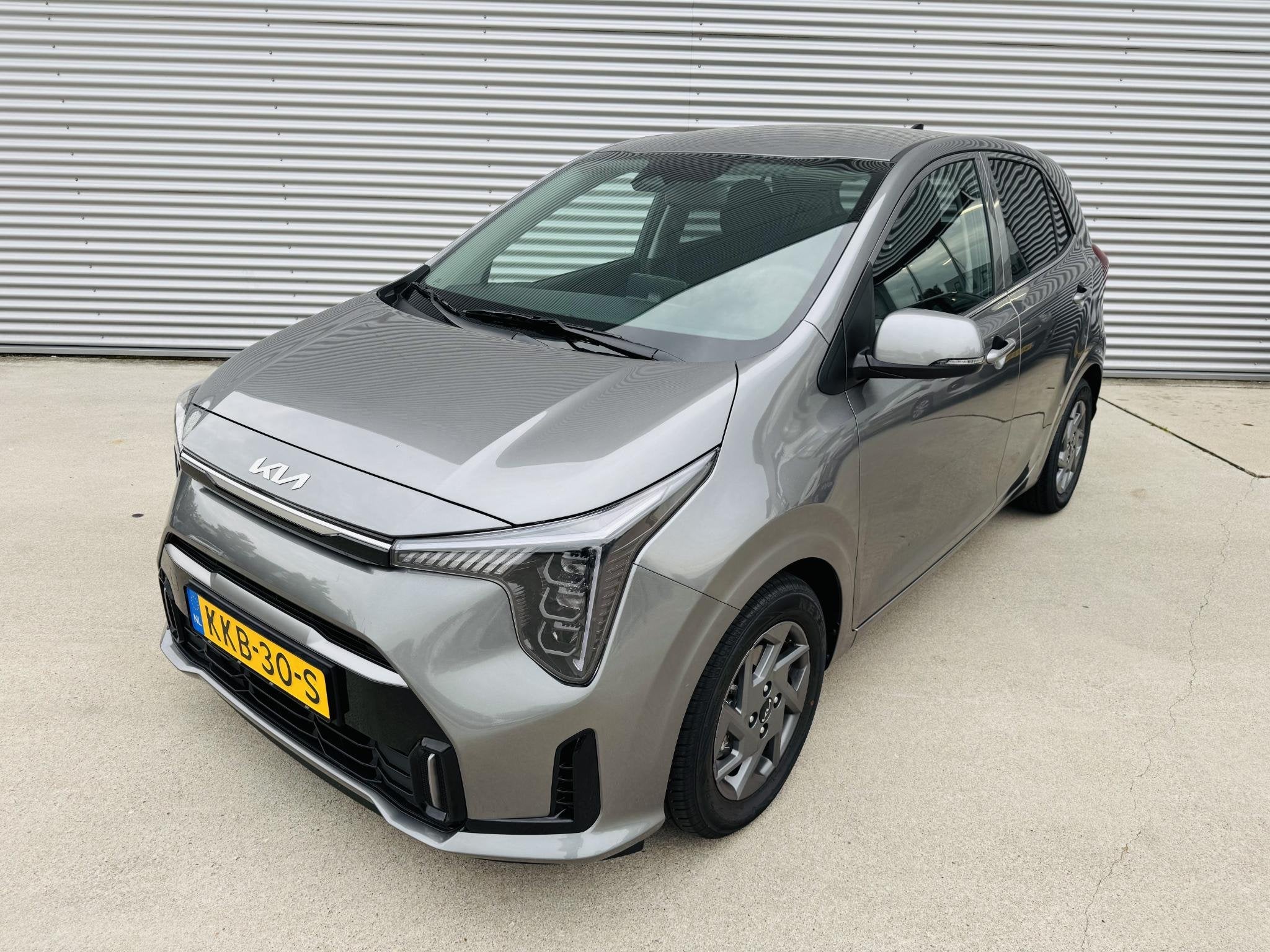 Kia Picanto 1.0 GDi DynamicPlusLine Demo auto ! | Informeer, Auto's, Stof, Gebruikt, 4 stoelen, 68 pk