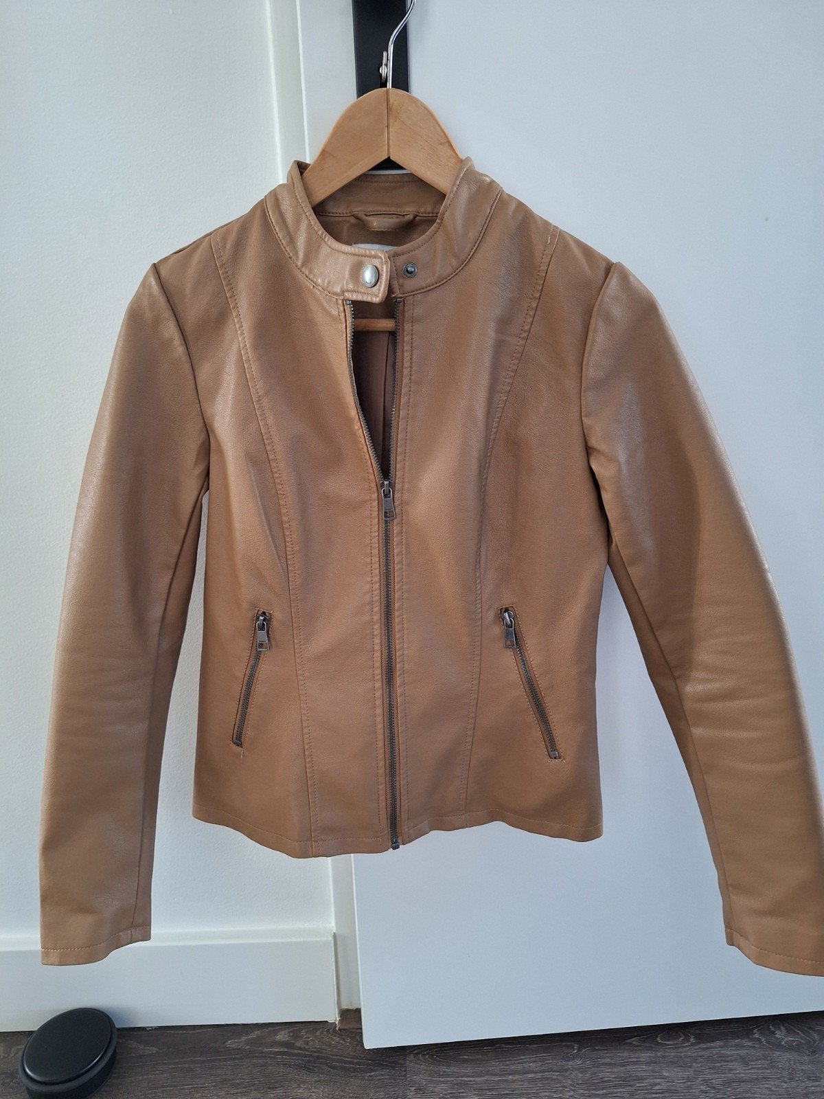 Leren jasje bruin XS van de ONLY NIEUW, Ophalen of Verzenden, Zo goed als nieuw, Maat 34 (XS) of kleiner, Bruin