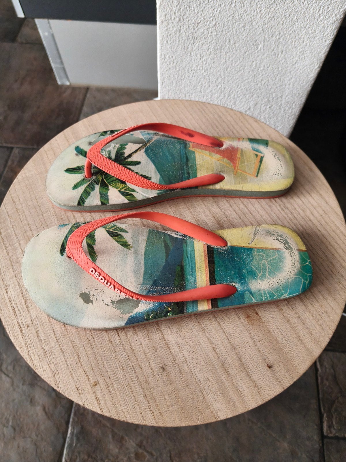 Teenslippers maat 40 van het merk Dsquared, Ophalen of Verzenden, Zo goed als nieuw, Roze, Slippers