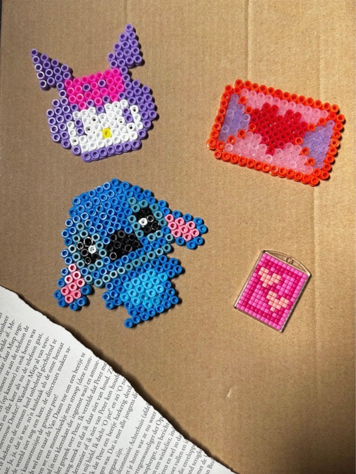 Handgemaakte strijkkraal set: Disney Stitch & Sanrio My Melo, Film en tv, Handgemaakt, Nieuw, Meerkleurig