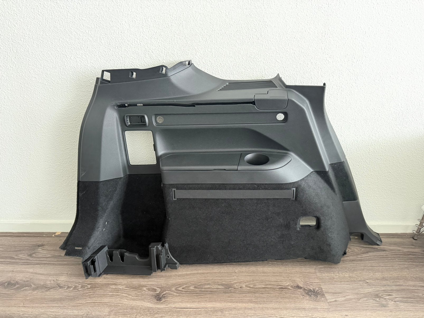 Kofferruimte bekleding links VW Touran 5T - 5TA867033, Auto-onderdelen, Ophalen, Links, Bumper