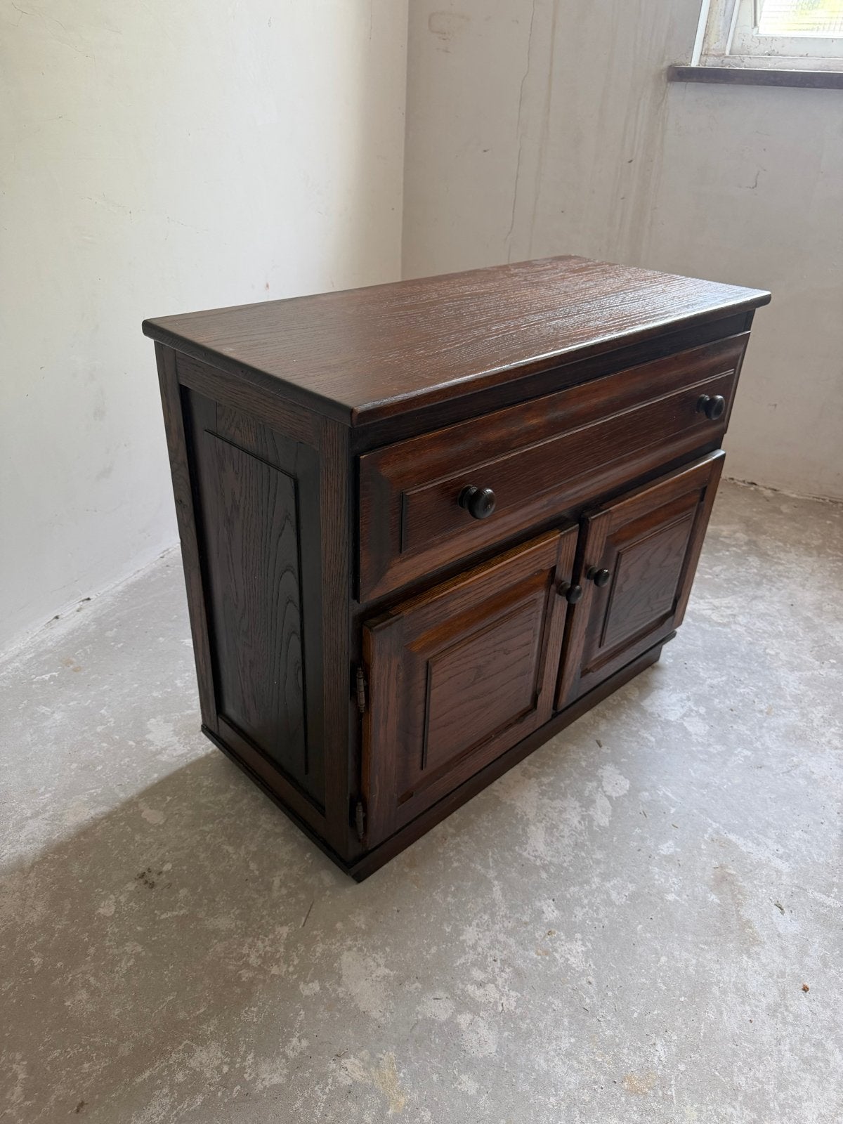 Classic - Donkerbruin houten dressoir en salontafel, Ophalen