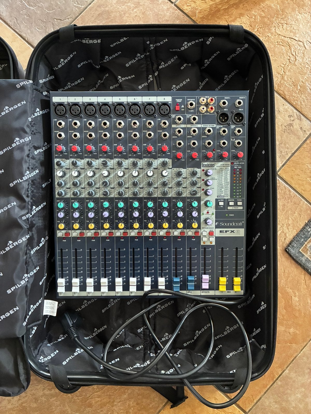 Soundcraft EFX8 complete PA-set + 14m Cordial multicore, Muziek en Instrumenten, Ophalen, Gebruikt, 10 tot 20 kanalen