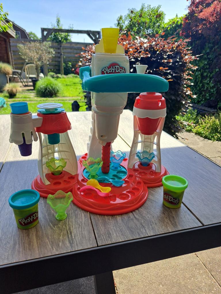 Play-Doh Ultieme IJsmachine - Zo goed als nieuw, Kinderen en Baby's, Ophalen of Verzenden, Zo goed als nieuw, Jongen of Meisje
