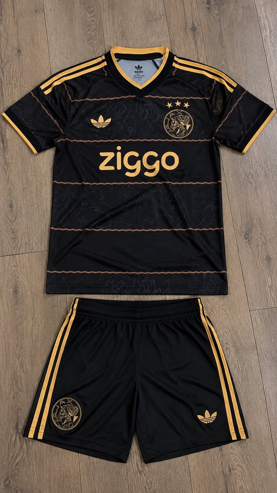 Ajax 2026/2027 Uittenue Zwart/Goud Voetbalset, Ophalen of Verzenden, Nieuw, Shirt