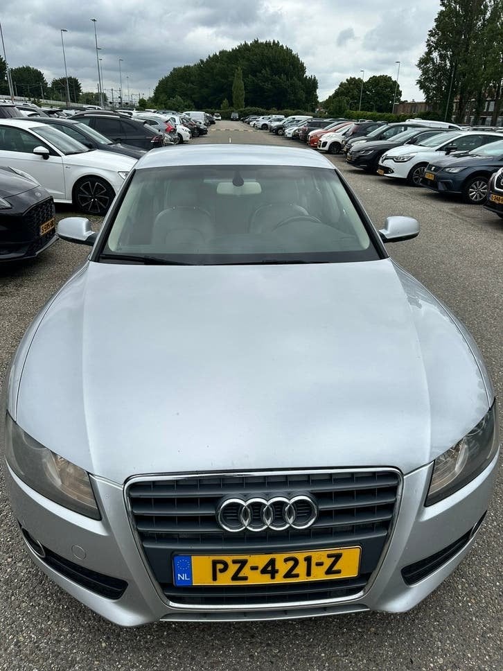 Audi A5 2.0 Tfsi 132KW Sportback M-tr 2010 Grijs, 4 cilinders, 1984 cc, 1500 kg, 750 kg