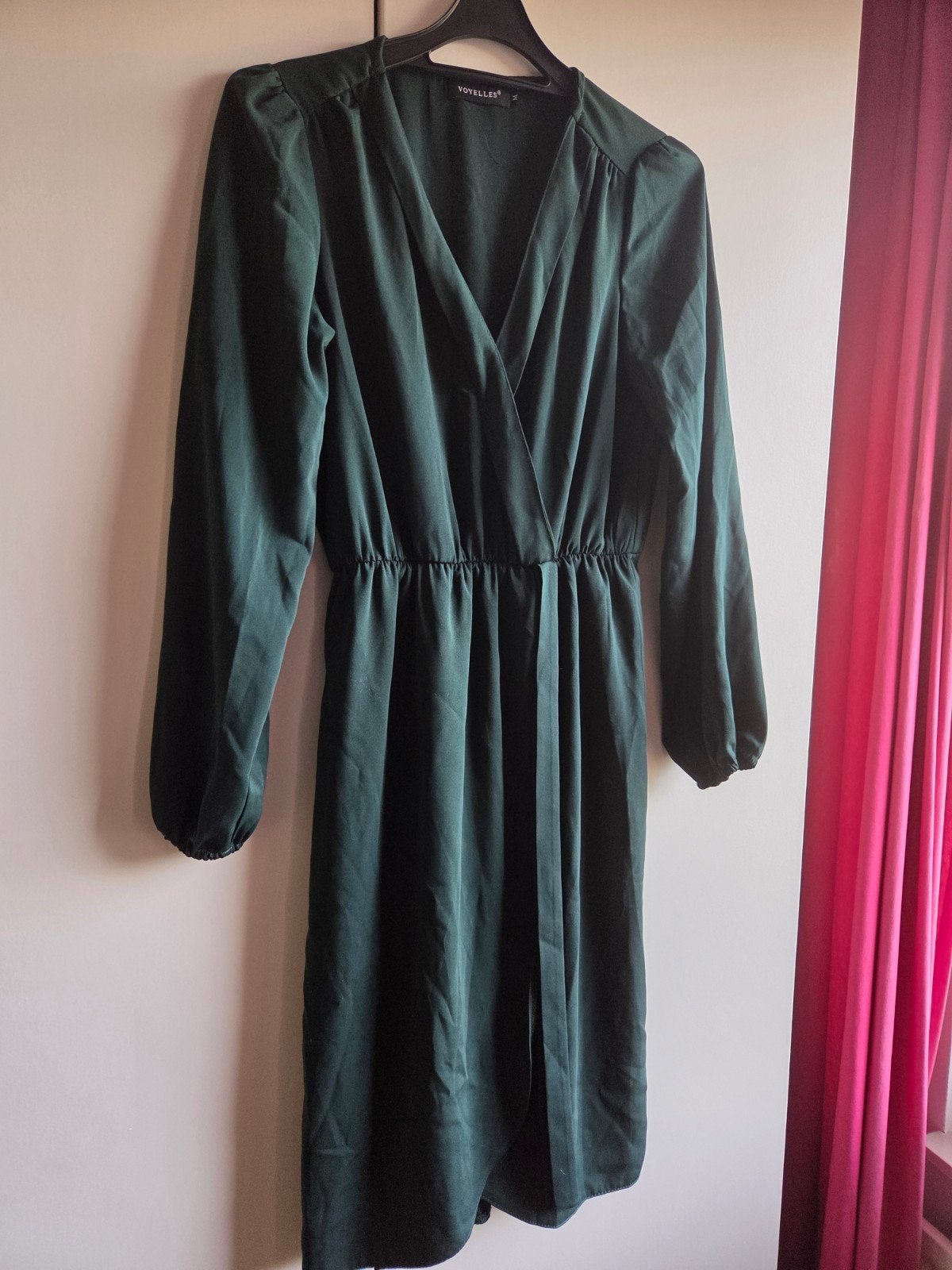 Donkergroene Voyelles Jurk Maat M, Kleding | Dames, Maat 38/40 (M), Ophalen of Verzenden, Zo goed als nieuw, Knielengte