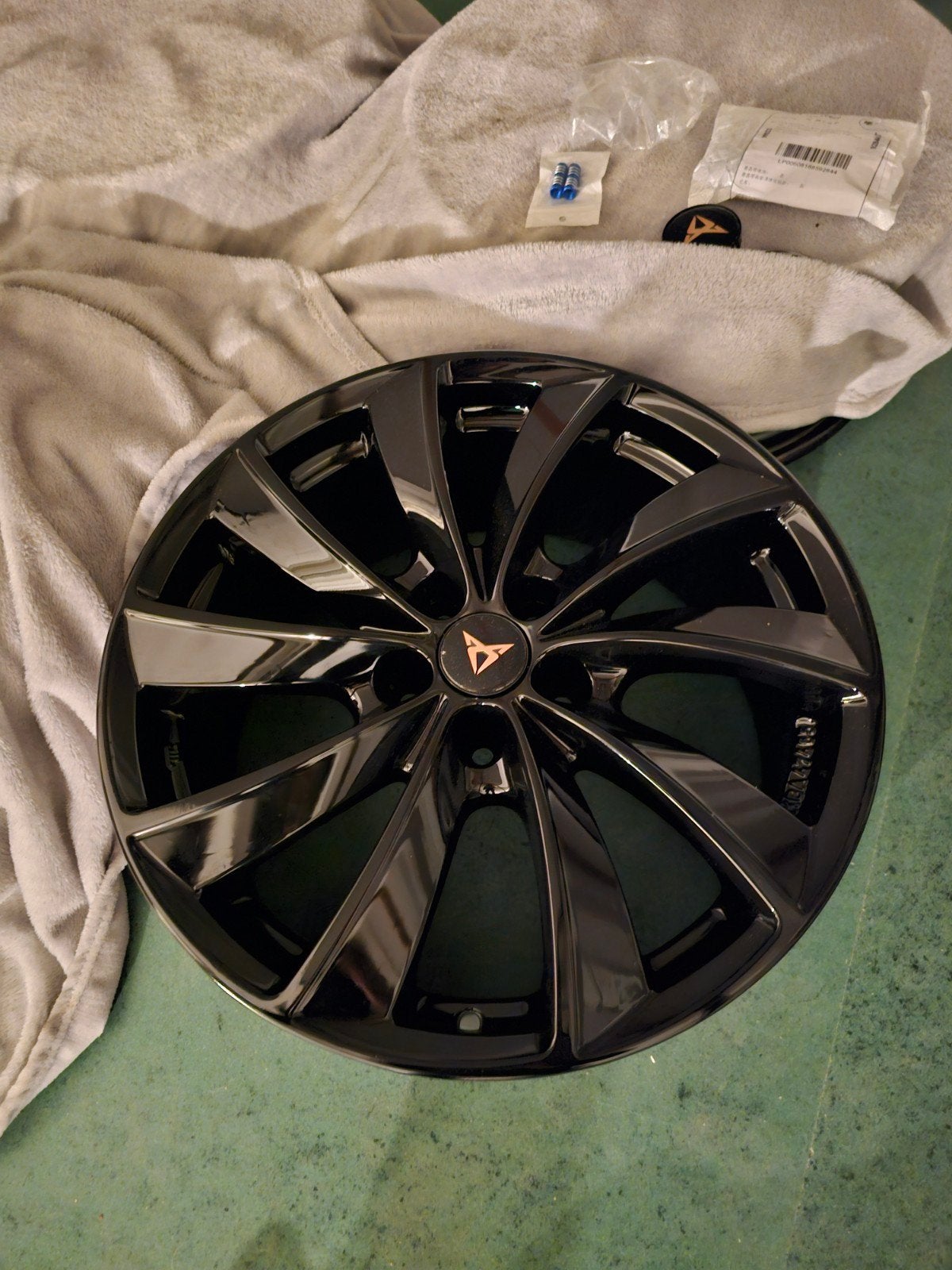 Set van 4 zwarte 18 inch velgen, Auto diversen, Ophalen, Gebruikt