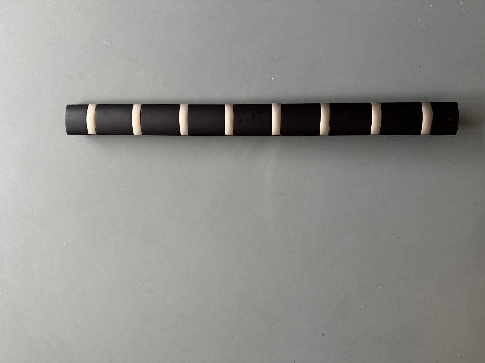 Umbra wandkapstok flip hook, Huis en Inrichting, Wandkapstok, Ophalen of Verzenden, Zo goed als nieuw, Minder dan 100 cm