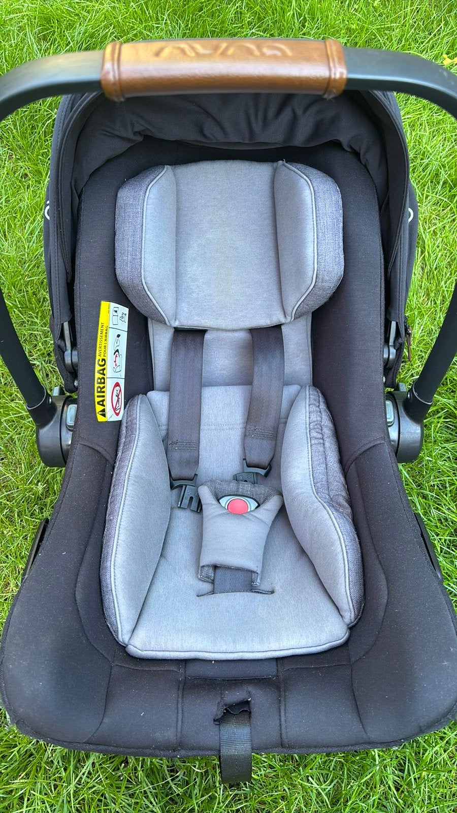 Autostoel Nuna Pipa Next, Kinderen en Baby's, Autostoeltjes, Zo goed als nieuw, Overige merken, 0 t/m 13 kg, Autogordel, Ophalen