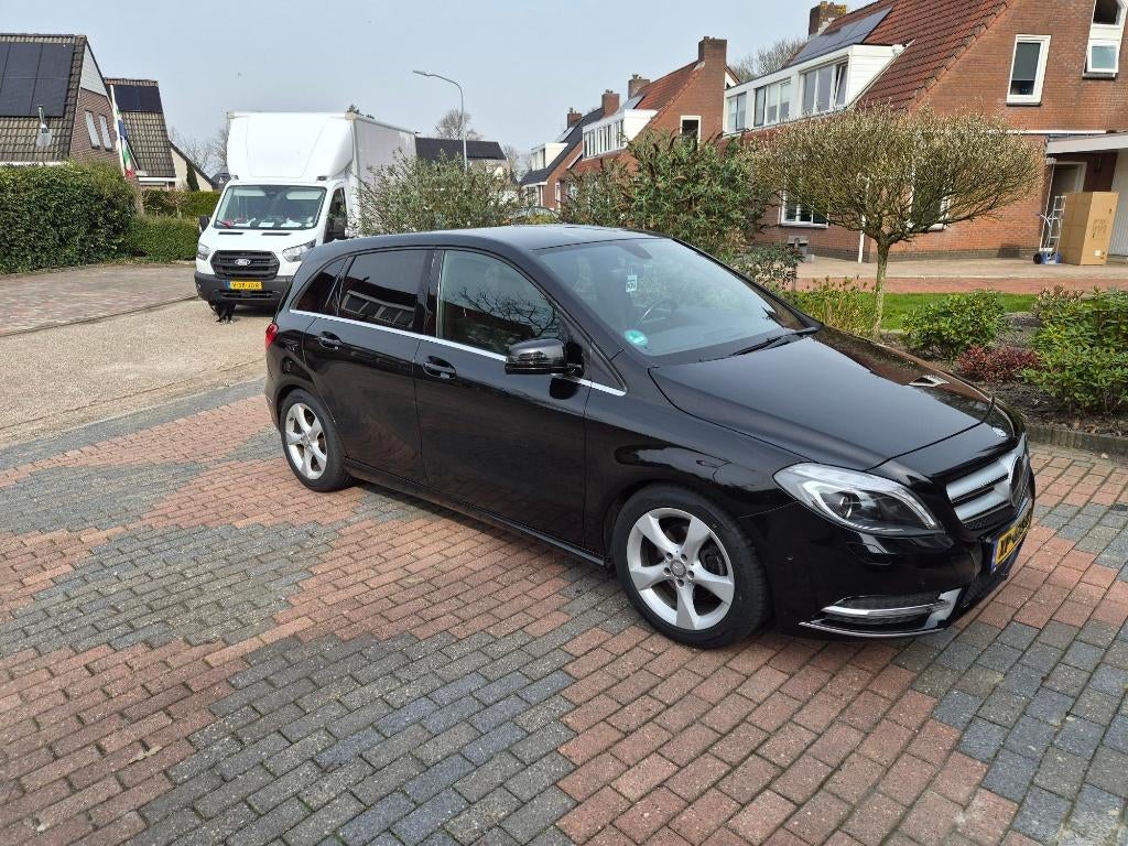 Mercedes-Benz B-Klasse 1.8 CDI BE B180 5DRS Dct7 2014 Zwart, Auto's, Mercedes-Benz, Zwart, 4 cilinders, 1200 kg, Diesel