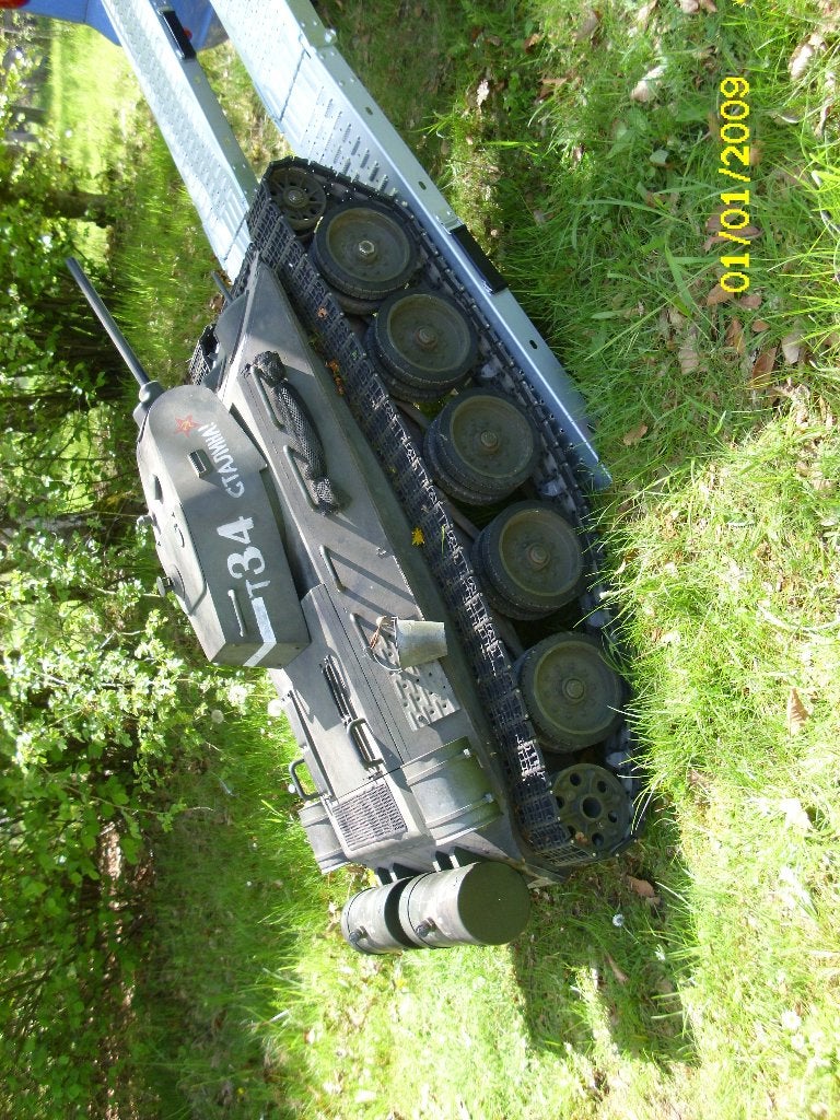 RC TANK SCHAAL  1op5, T 34. dit is groot, Gebruikt, Tank, Groter dan 1:32, Ophalen