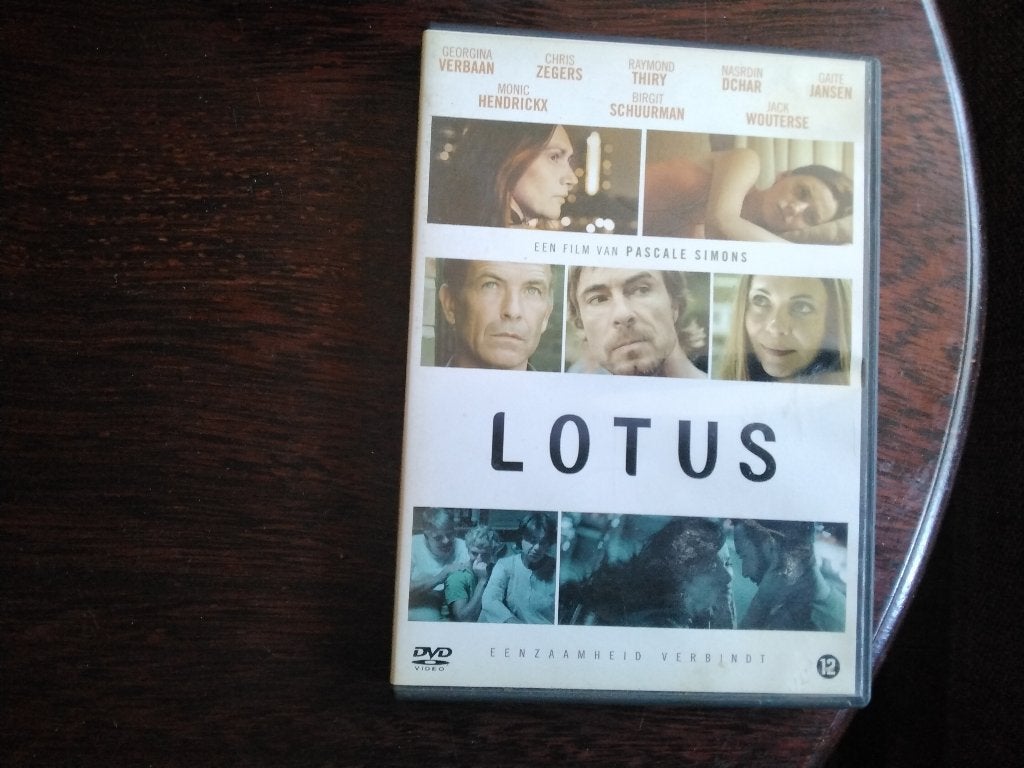Lotus, origineel, Vanaf 12 jaar, Ophalen of Verzenden, Zo goed als nieuw, Drama