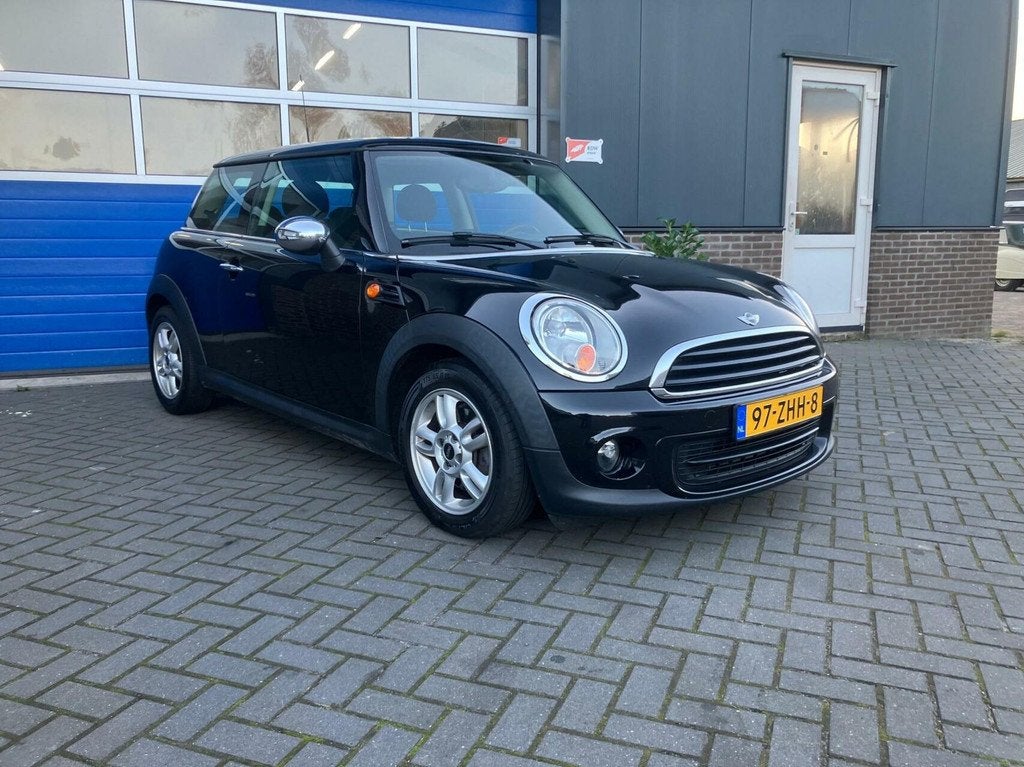 Mini Mini 1.6 One Business Line, Voorwielaandrijving, Euro 5, 4 cilinders, 4 stoelen
