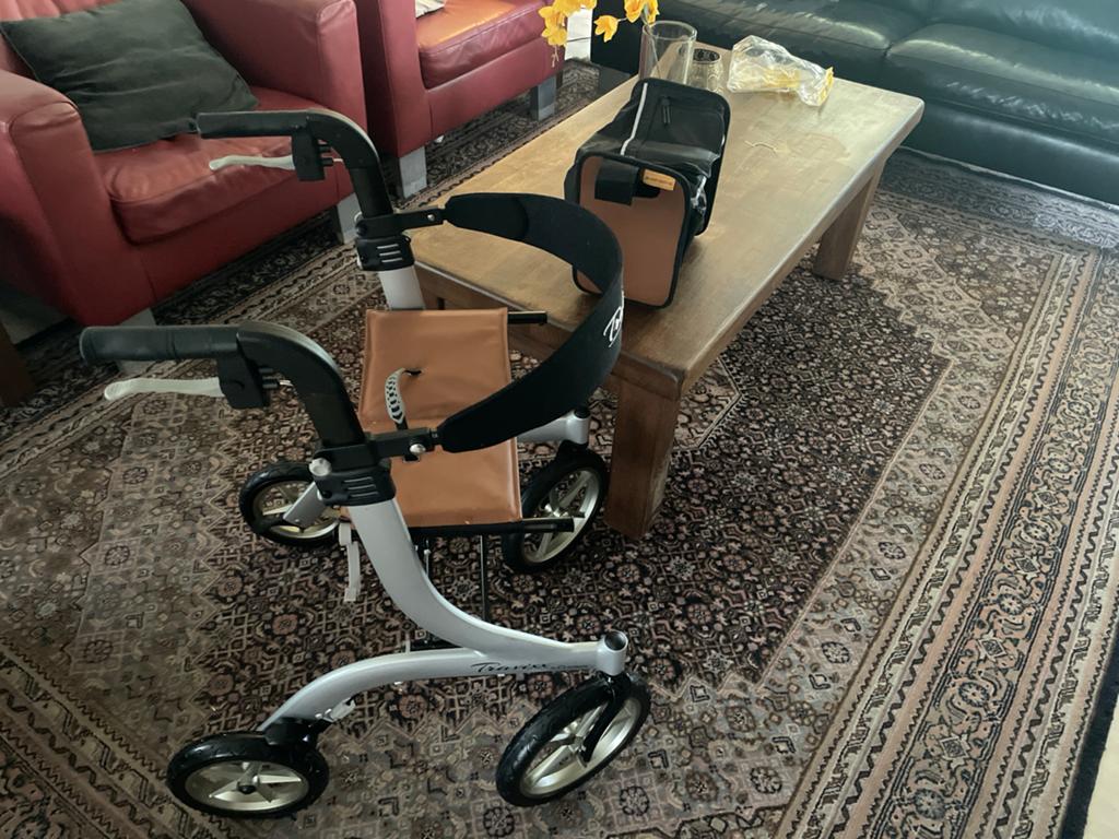 Rollator Travixx by Medipoint, Diversen, Ophalen, Opvouwbaar, Zo goed als nieuw