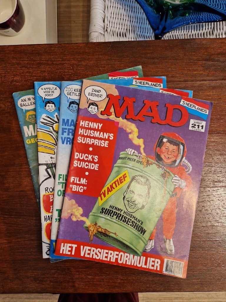 18 vintage 'MAD' magazine satirisch tijdschrift 60's - 90's, Verzamelen, Tijdschriften, Kranten en Knipsels, Tijdschrift, Nederland