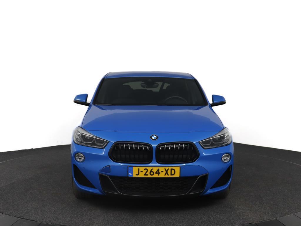 BMW X2 SDrive18i High Executive | Automaat | M-sport | 360, Auto's, Gebruikt, Euro 6, Blauw, Leder