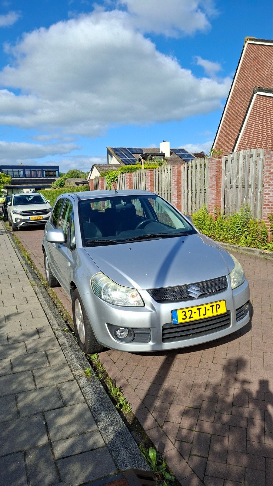 Suzuki SX4 1.6 2006 Grijs, Auto's, Voorwielaandrijving, 15 km/l, 4 cilinders, 49 €/maand