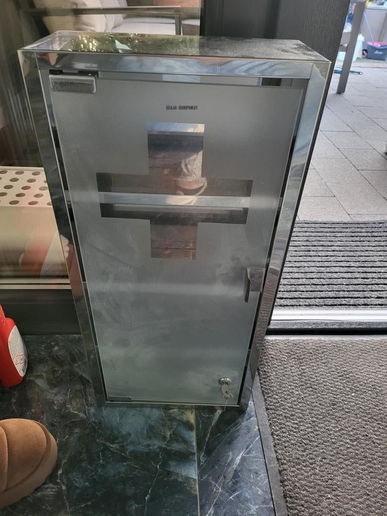Medicijnen kast, Ophalen of Verzenden, Zo goed als nieuw, 25 tot 50 cm, Minder dan 100 cm