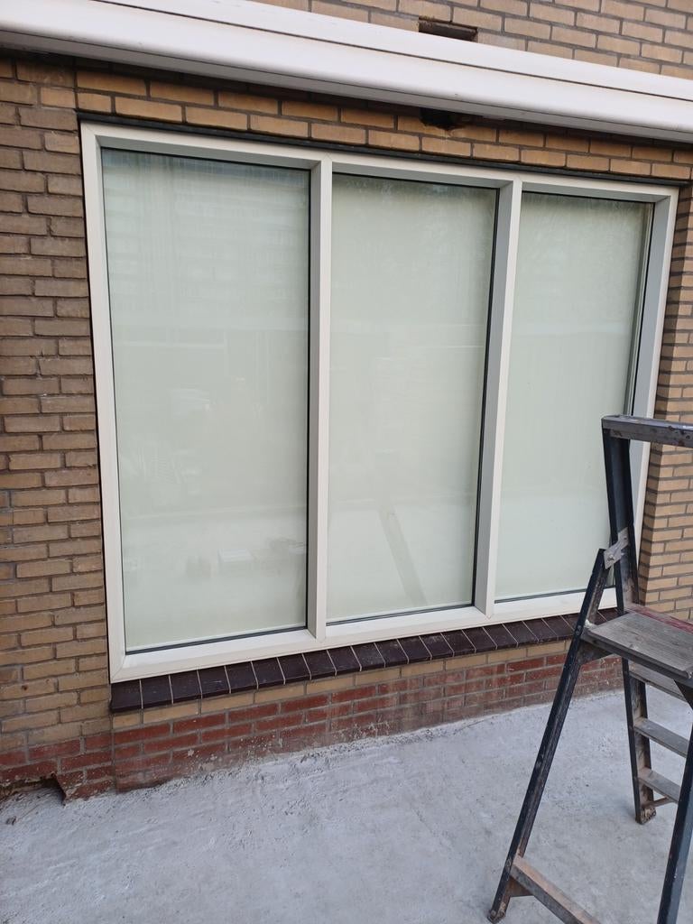 Gevelraam met drie ruiten, Ophalen, Gevelraam of Ruit, Dubbelglas, 160 cm of meer