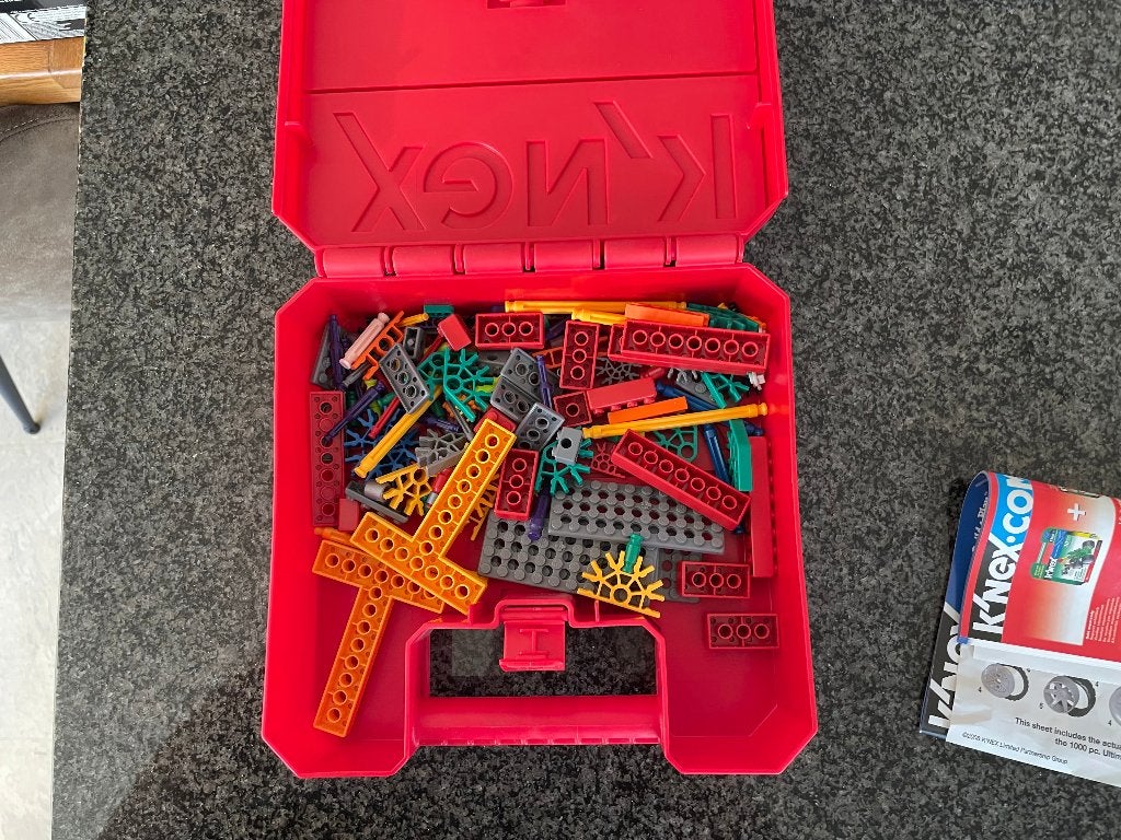 K'nex bouwset met opbergkoffer en handleidingen, Ophalen, Zo goed als nieuw, K'nex