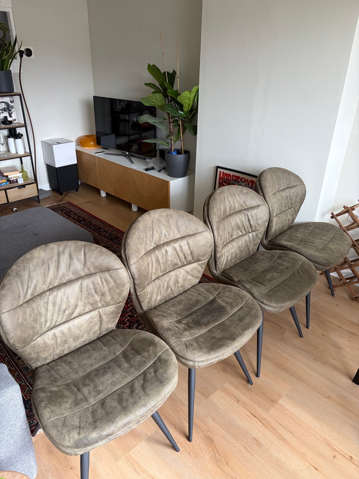 Set van 4 comfortabele eetkamerstoelen, Ophalen, Overige kleuren, Zo goed als nieuw, Vier
