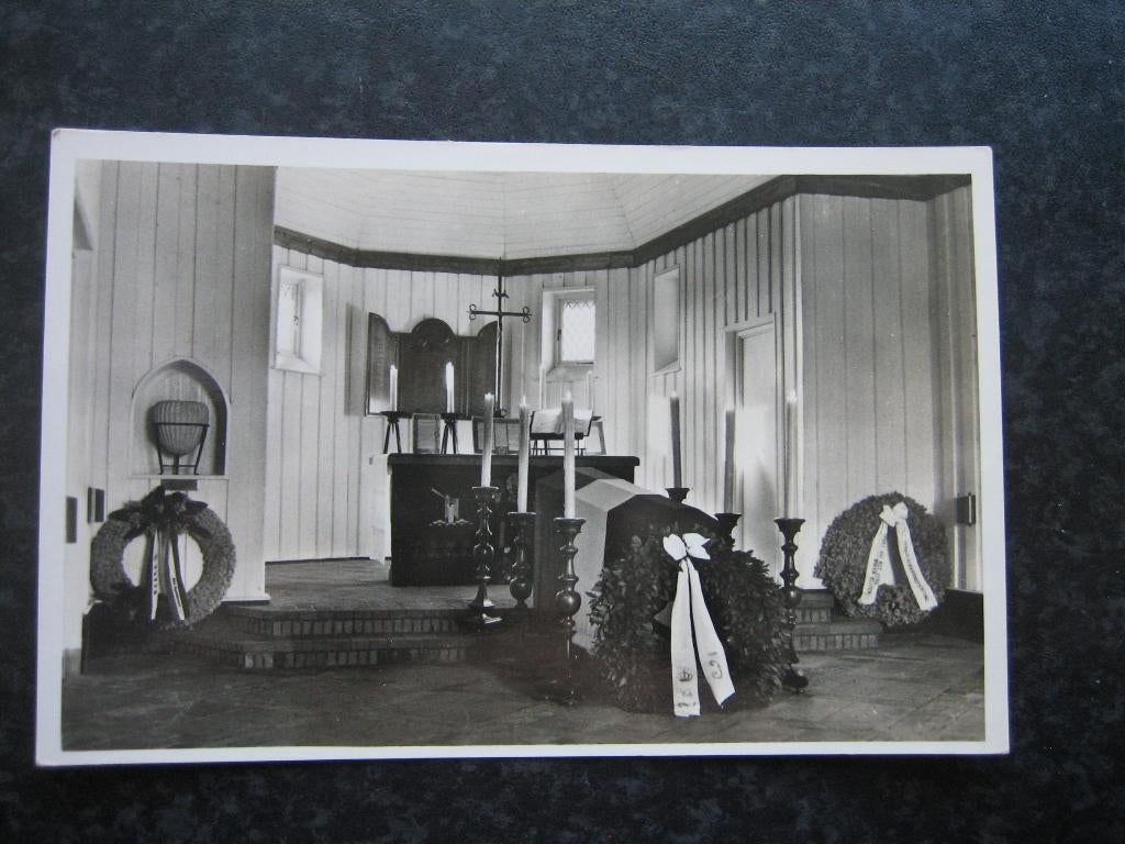 LOENEN Gld. Centr. Begraafpl. Oorlogsgravenst. Int.Rouwkapel, Ophalen of Verzenden, 1940 tot 1960, Gelderland