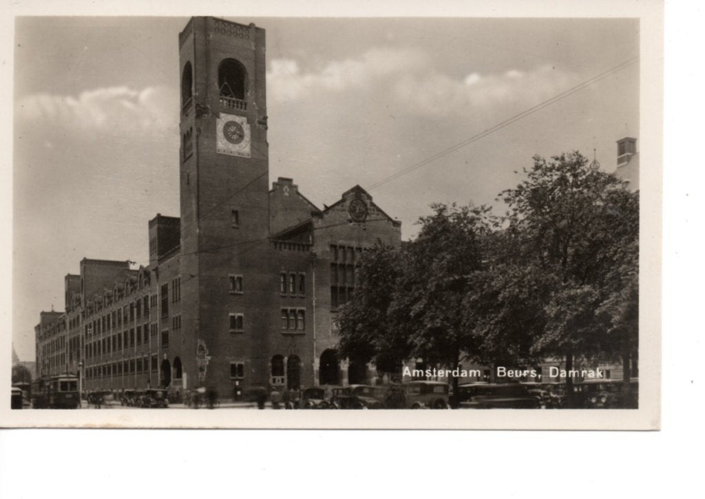 Amsterdam Beurs Damrak - Oude Ansichtkaart. **, Ophalen of Verzenden, 1920 tot 1940, Gelopen, Noord-Holland
