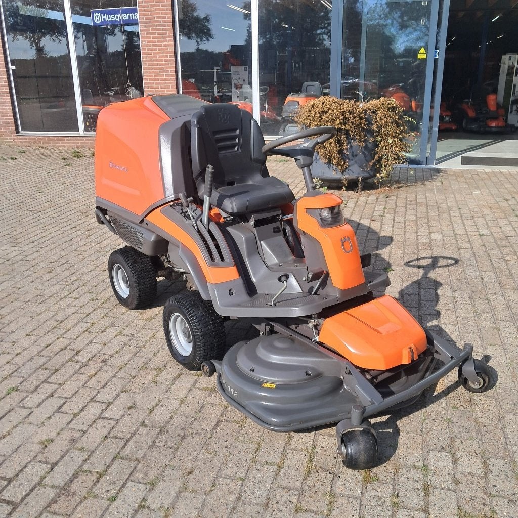 Husqvarna RC320Ts AWD 112cm frontmaaier met opvangbak 20pk, Tuin en Terras, Zitmaaiers, Ophalen of Verzenden, Zo goed als nieuw