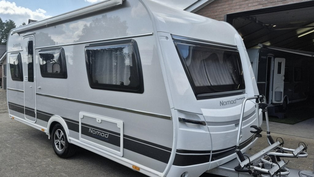 Dethleffs Nomad 460EL enkele bedden mover, Isabella voortent, Schokbreker, Bedrijf, Tot en met 3, Dethleffs