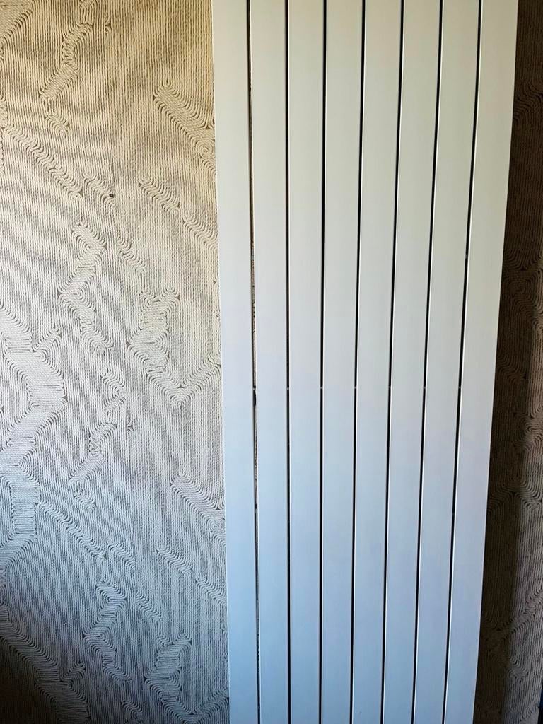 Witte design radiator, Doe-het-zelf en Verbouw, Verwarming en Radiatoren, Ophalen, Radiator, Minder dan 60 cm, Zo goed als nieuw