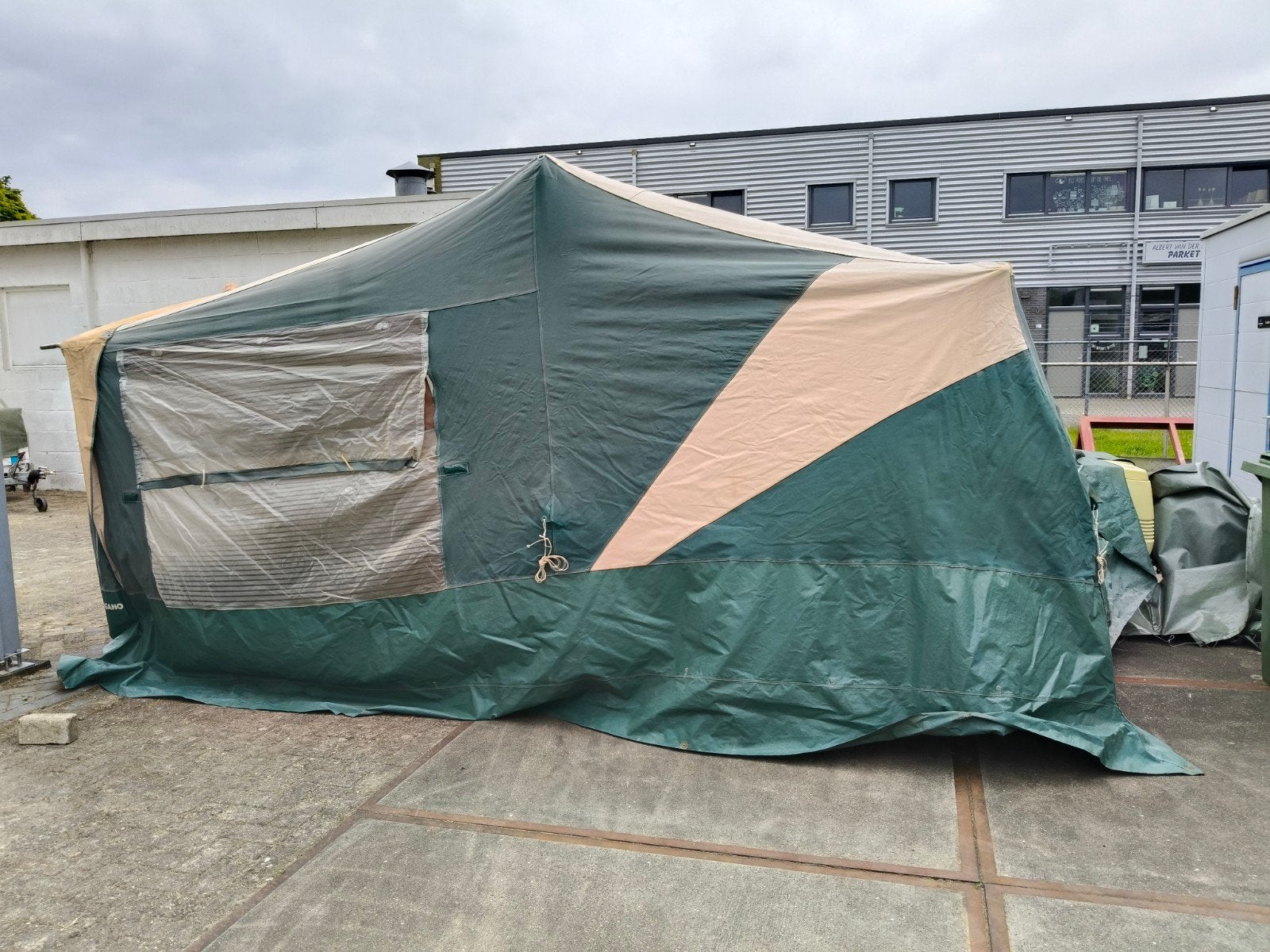 Tentdoek trigano Odyssee 2002, Ophalen, Zo goed als nieuw