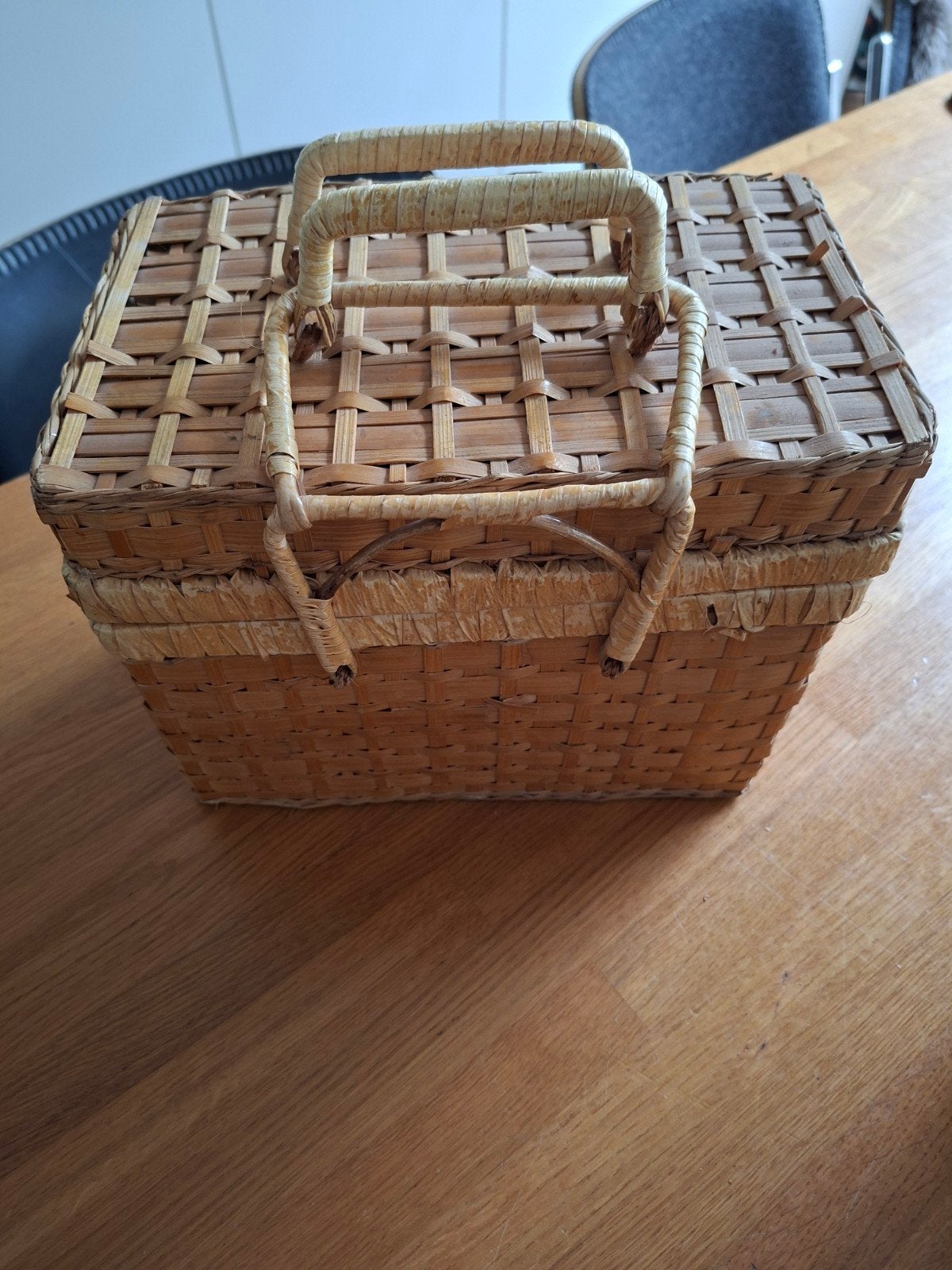 Set van 2 rieten mandjes met handvat, Gebruikt, Mand, Ophalen of Verzenden, Riet