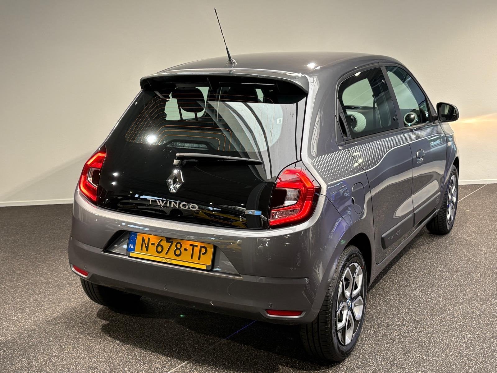 Renault Twingo Z.E. R80 Collection | Navigatie | Camera | Cl, Auto's, Met garantie (alle), Origineel Nederlands, 190 km, 60 min