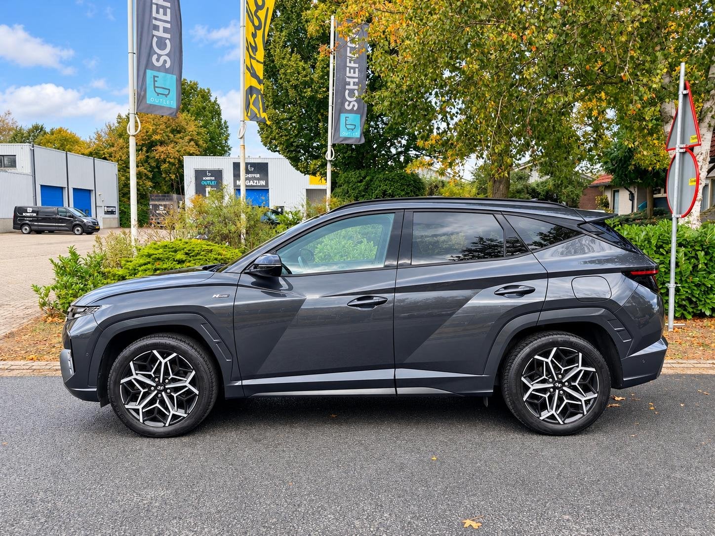 Hyundai Tucson 1.6 T-GDI PHEV 265PK N-Line Sky 4WD•Pano, Automaat, 14 kWh, Gebruikt, Euro 6