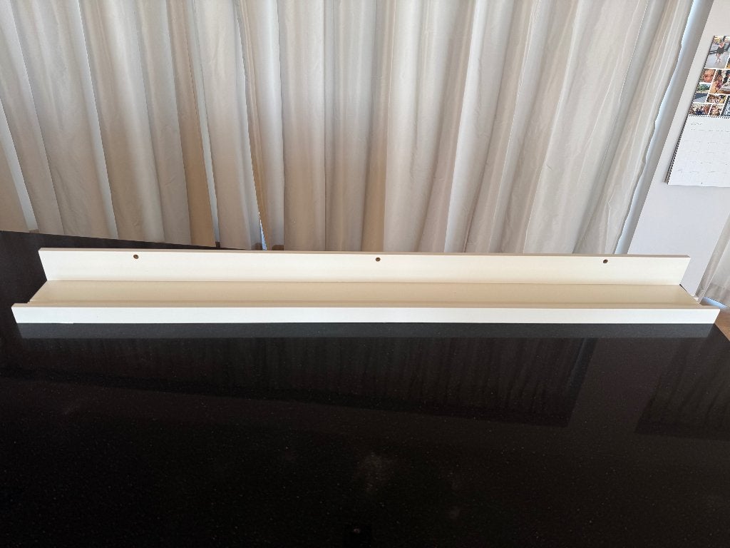 IKEA MOSSLANDA 55cm and 115cm picture ledges, Ophalen, Zo goed als nieuw
