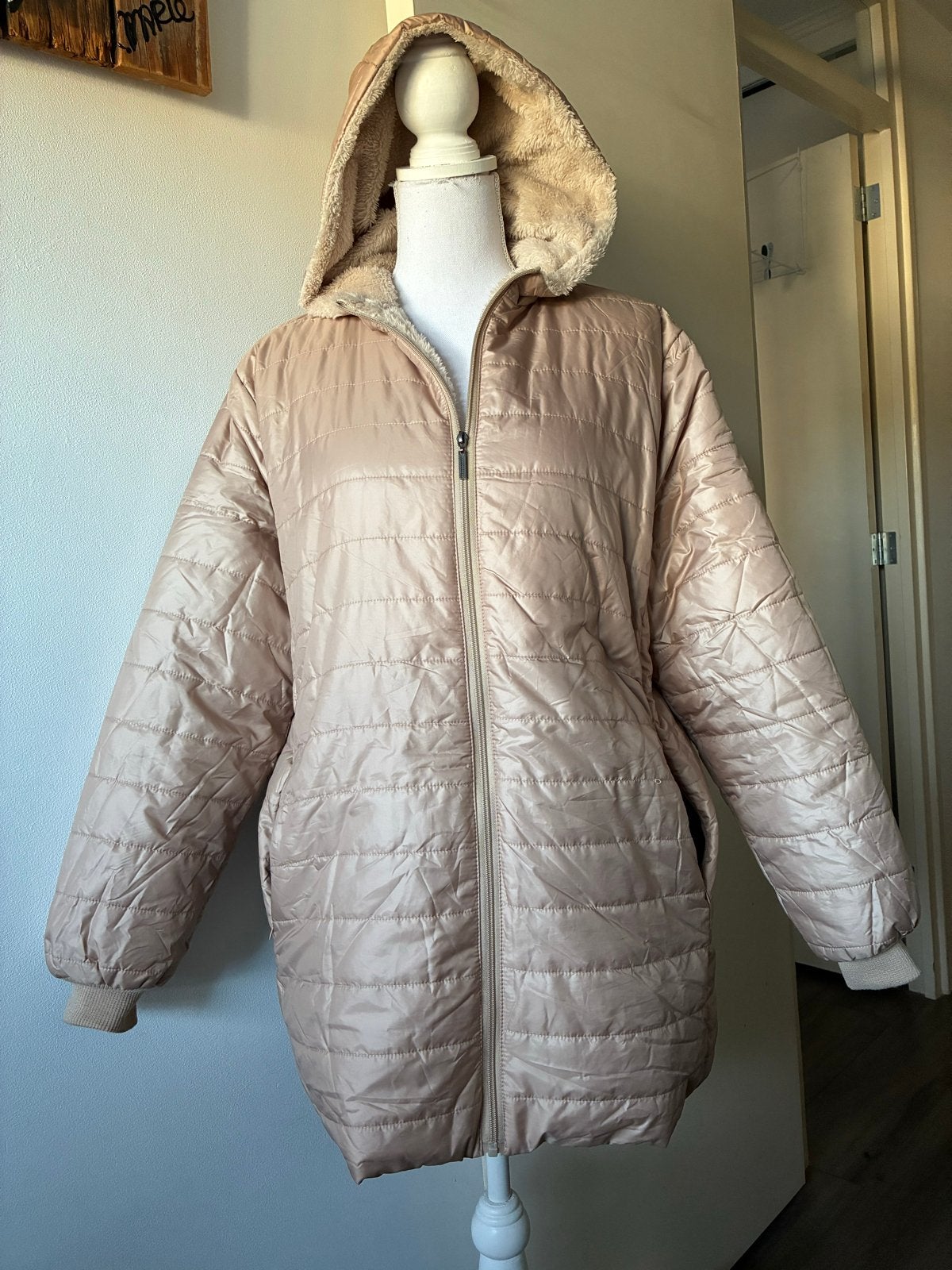 Beige gewatteerde jas met teddy voering, Ophalen of Verzenden, Zo goed als nieuw, Maat 46/48 (XL) of groter, Beige