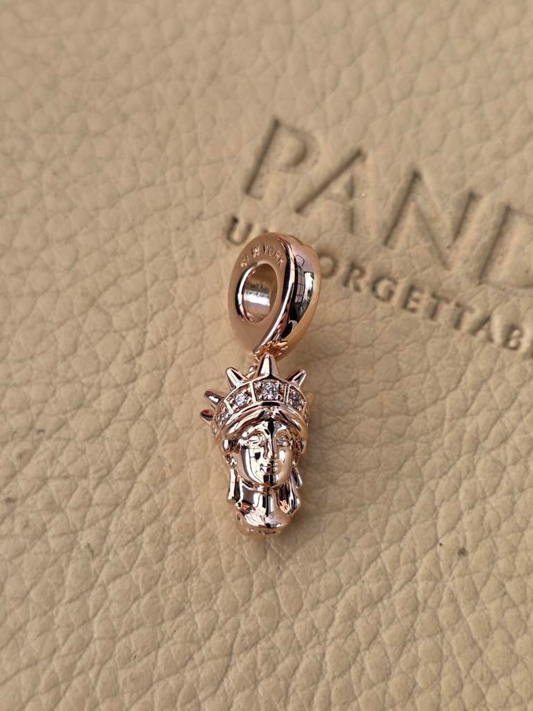 Pandora rose statue of liberty bedel, Ophalen of Verzenden, Nieuw, Zilver, Pandora