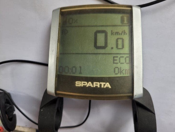 Display met displayhouder en stuurbediening sparta batavus., Fietsen en Brommers, Fietsaccessoires | Fietscomputers, Ophalen of Verzenden