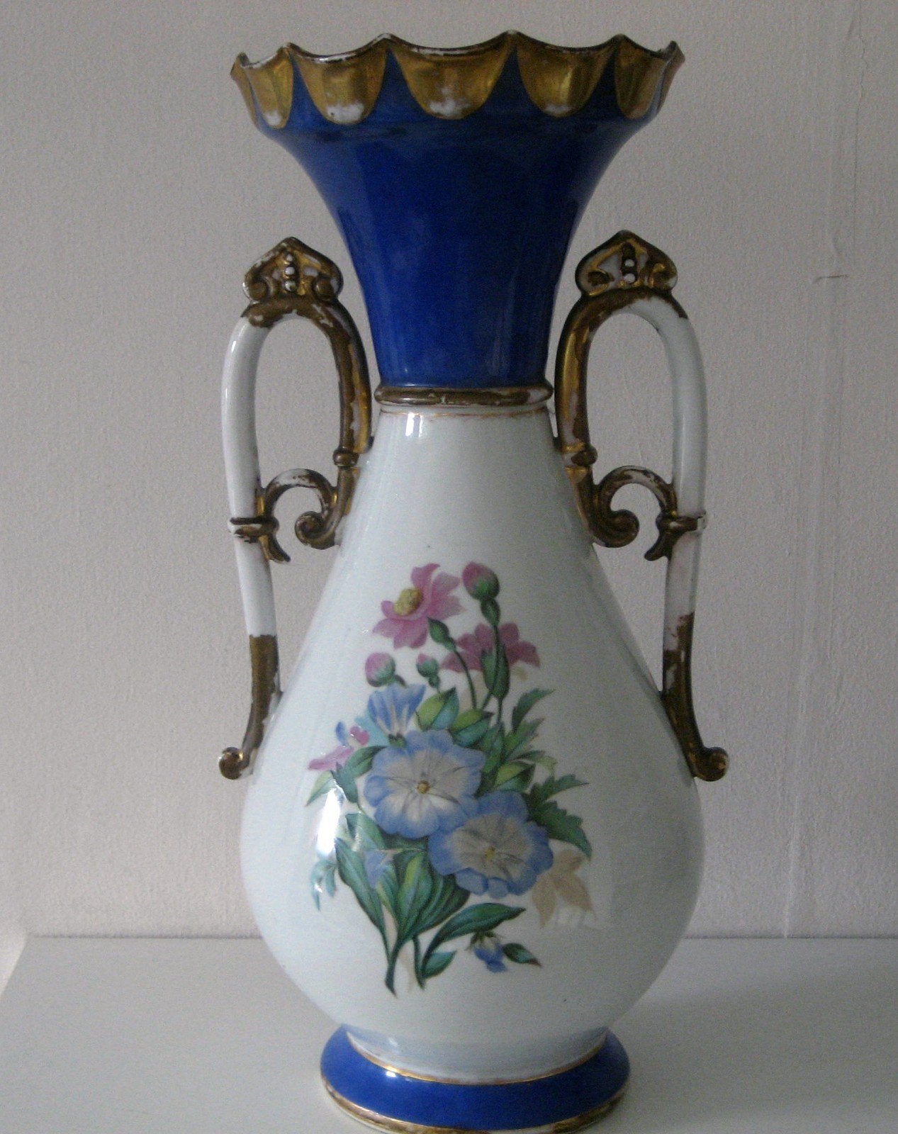 Antieke Boheemse porseleinen vaas, Ophalen