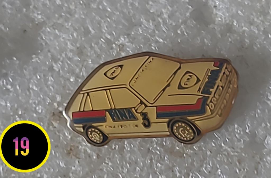 Vintage Pin Lancia FINA Rally Auto, Verzenden, Gebruikt, Transport, Speldje of Pin