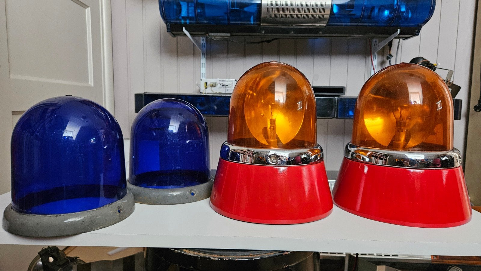 Zwaailampen Zwaailichten- Oranje met bijbehorende blauwe kap, Ophalen of Verzenden, Gebruikt, Universele onderdelen