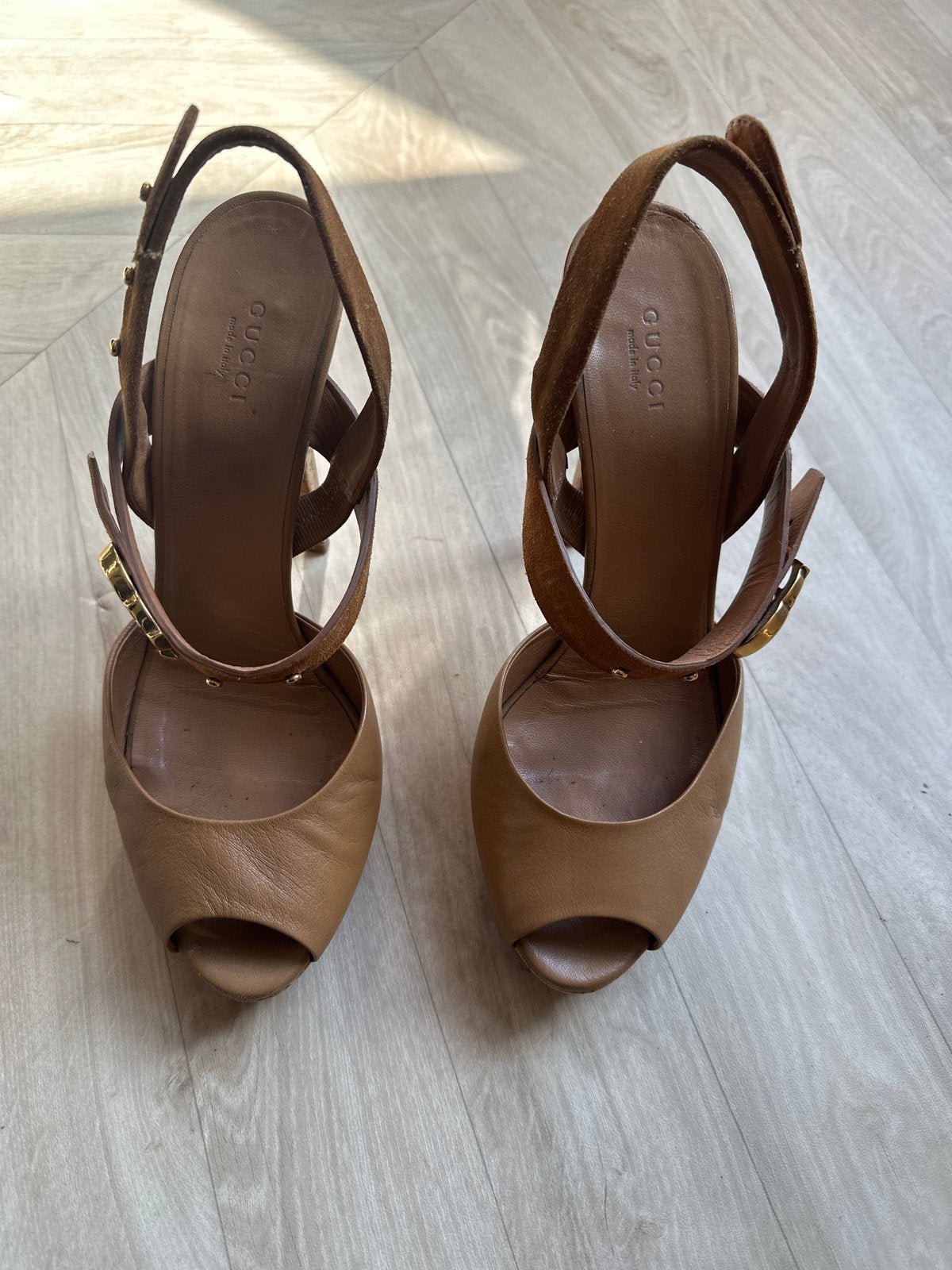 Gucci Hakken met kurkzool - Maat 40, Pumps, Bruin, Ophalen of Verzenden, Gedragen