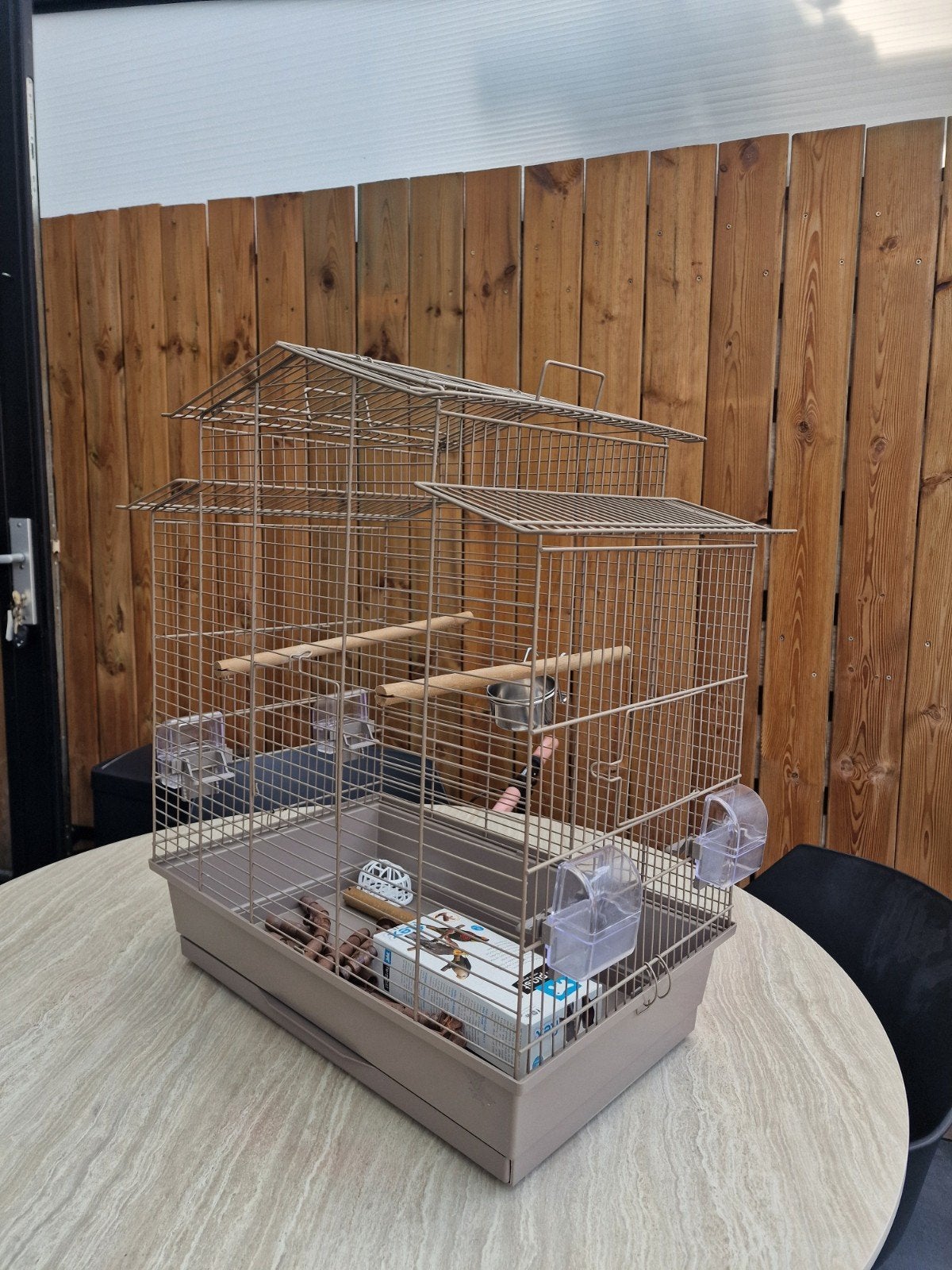 vogelkooi kooi 3 maanden oud, Ophalen, Zo goed als nieuw, Metaal, Vogelkooi