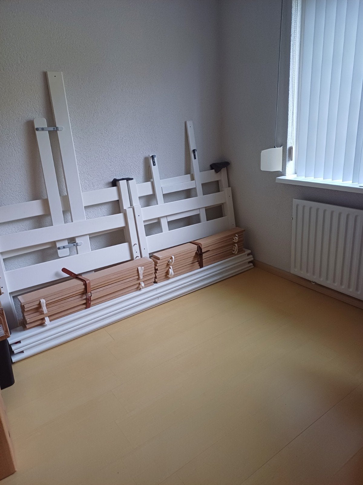wit stapelbed mdf met rolbodems en ladder., Ophalen, Gebruikt, Ladder, Minder dan 2 meter