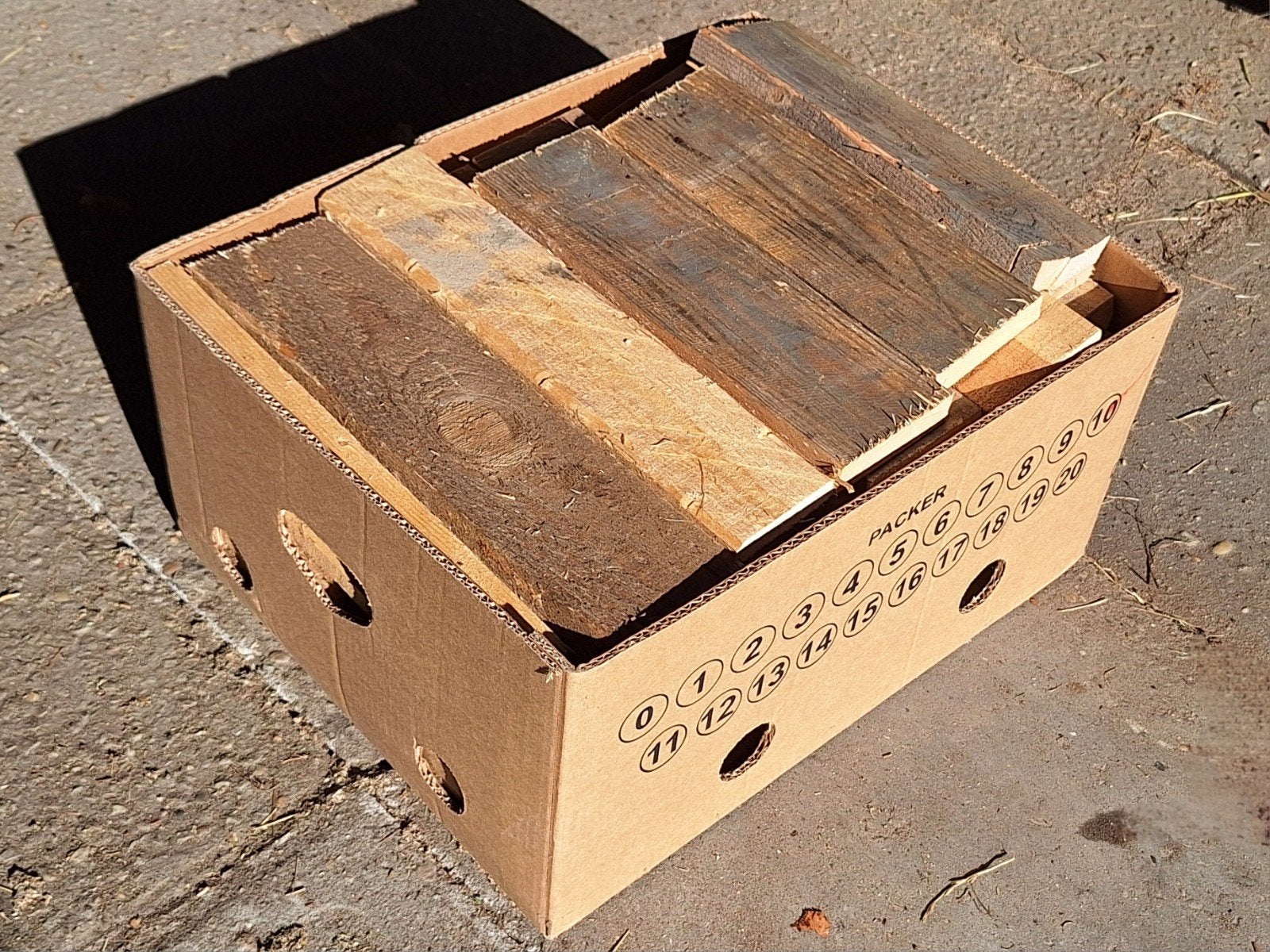 Schoon gezaagde palletplankjes - brandhout, Tuin en Terras, Minder dan 3 m³, Ophalen, Overige houtsoorten, Blokken