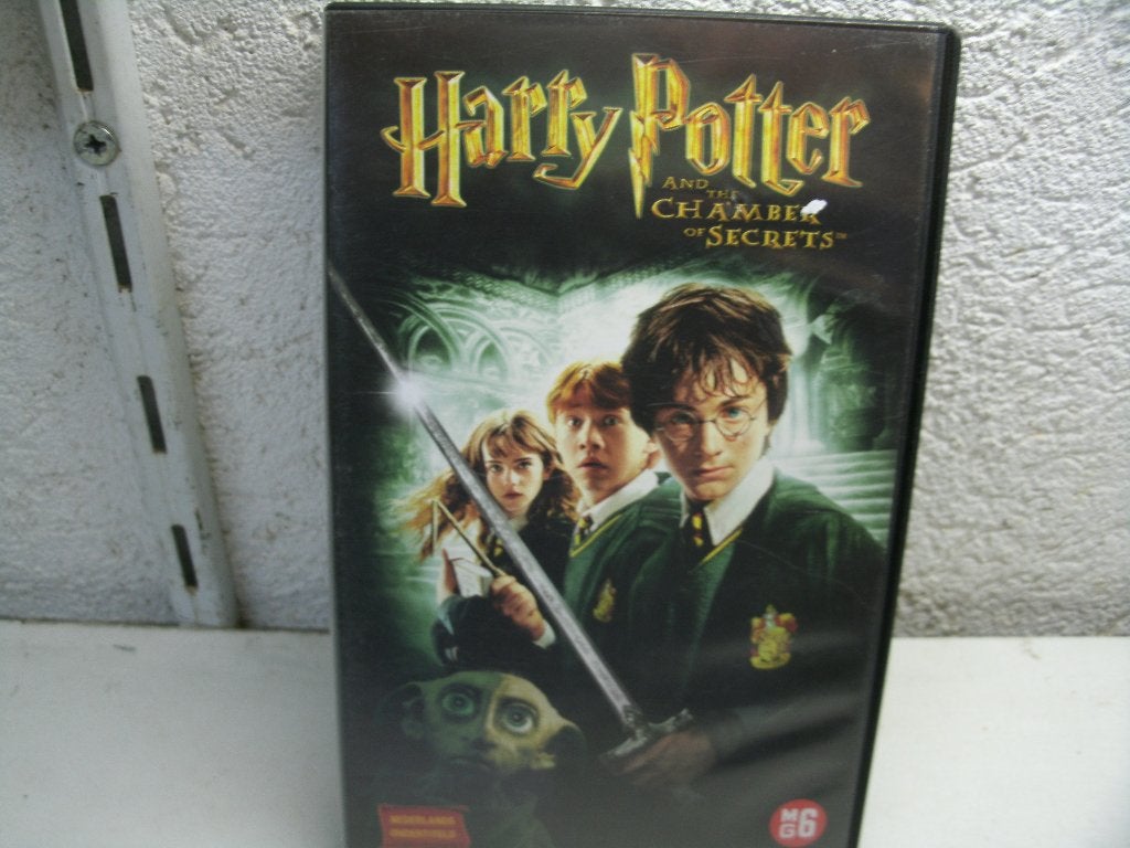 vhs 19a harry potter chamber secrets, Cd's en Dvd's, VHS | Kinderen en Jeugd, Overige typen, Ophalen of Verzenden, Zo goed als nieuw