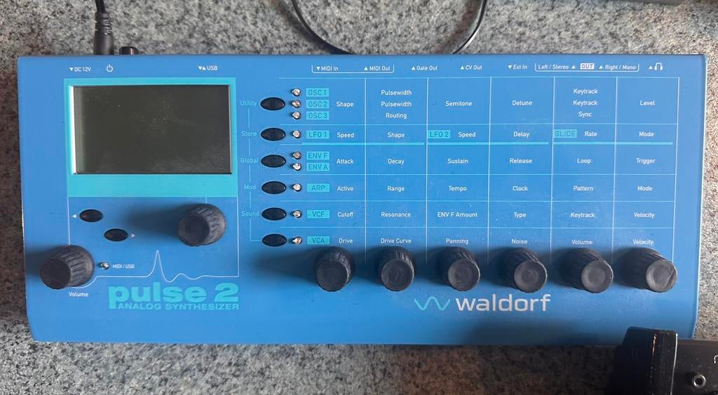 Blackstar HT dual , waldorf pulse , ehx flanger, Muziek en Instrumenten, Synthesizers, Ophalen of Verzenden, Zo goed als nieuw
