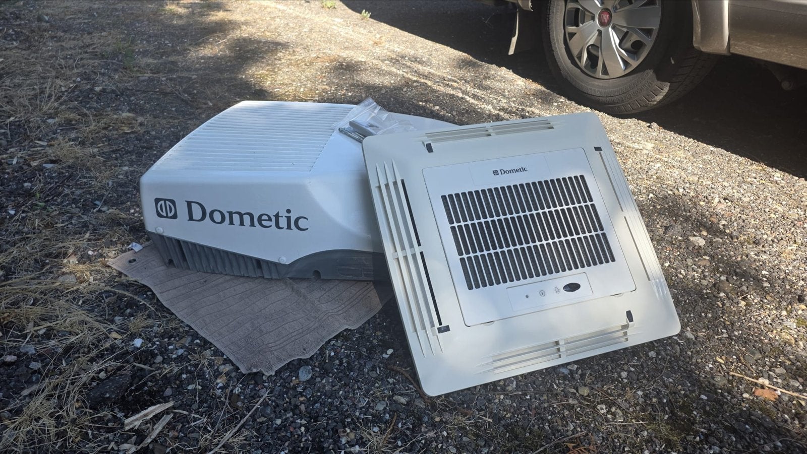 Dometic dakairco voor camper of caravan, Ophalen, Gebruikt, Minder dan 60 m³, 3 snelheden of meer